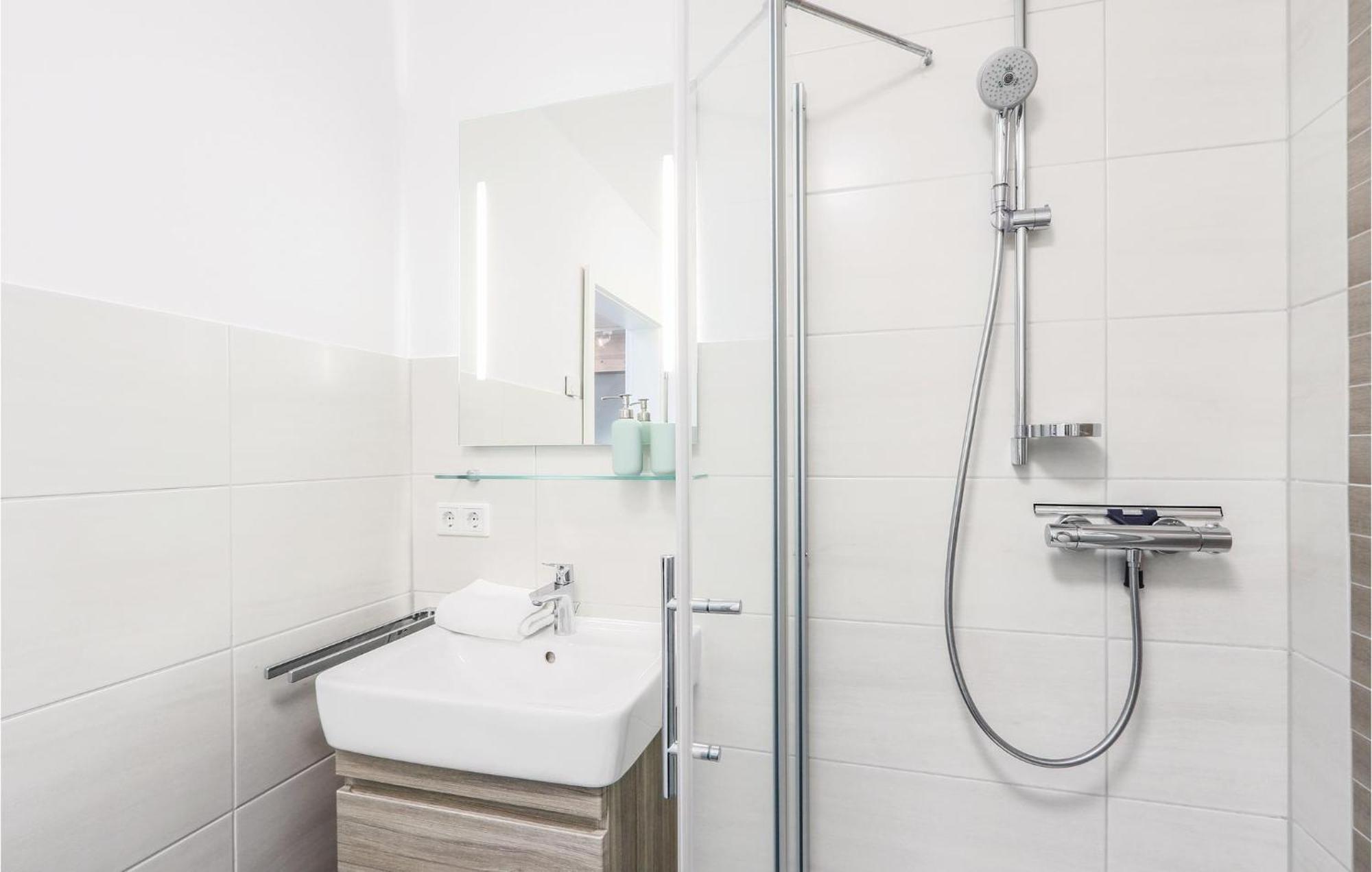 Amazing Apartment In Dagebuell With Kitchenette Exteriér fotografie